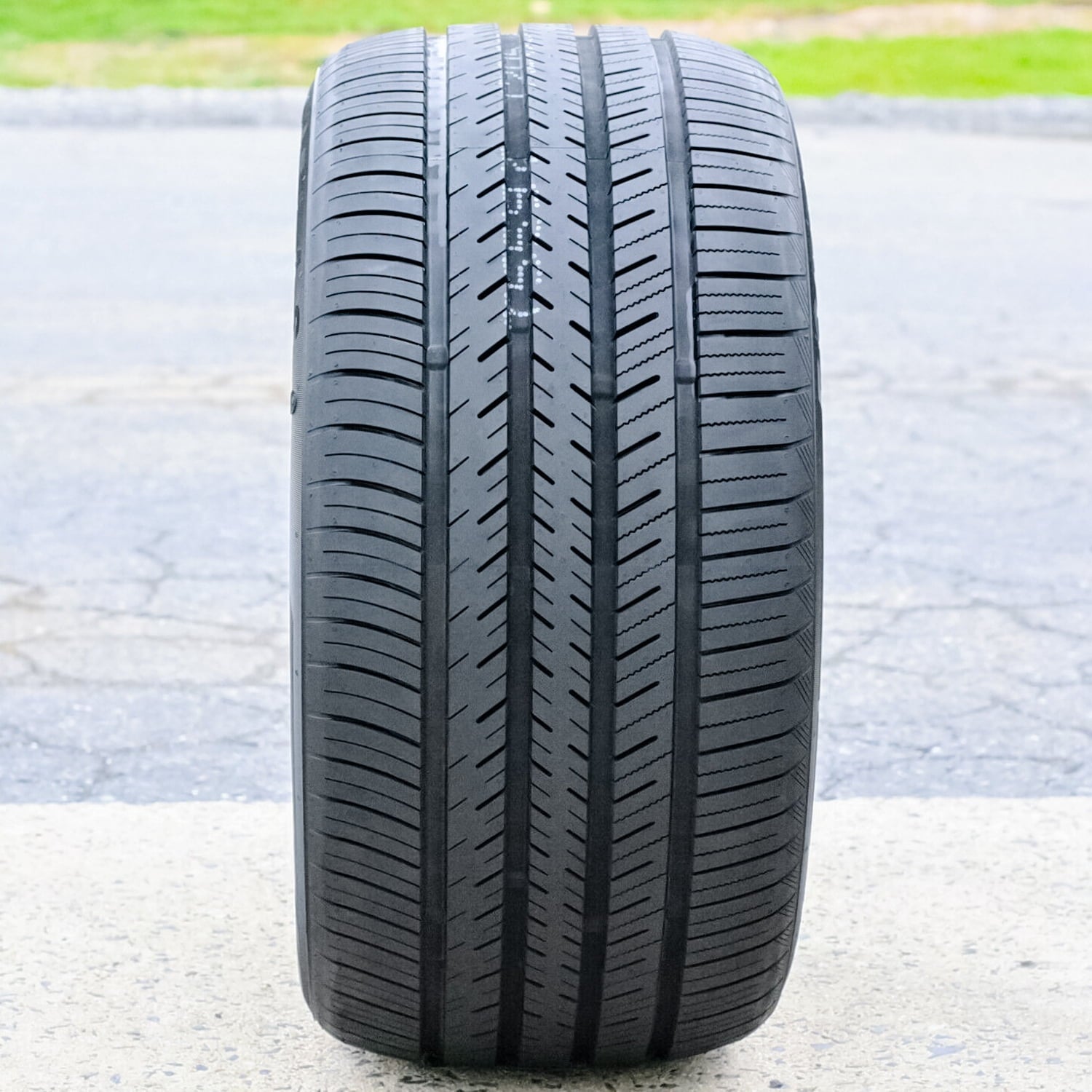 Set of 4 (FOUR) Atlas Force UHP 245/55R19 103V A/S Performance Tires Fits: 2014-18 Toyota Highlander Hybrid XLE, 2019 Toyota Highlander Hybrid Limited Platinum